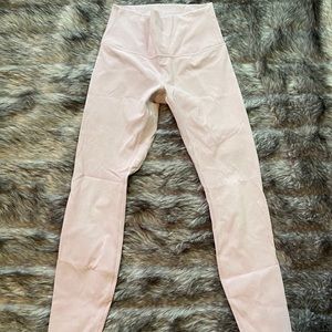 Lululemon wunder under size 6